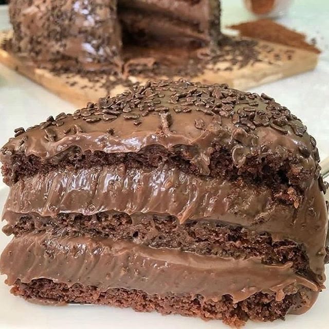 Bolo de Chocolate Trufado - receita com afeto