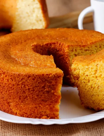 Bolo de Fubá SIMPLES e FOFINHO - receita com afeto