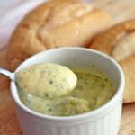 Creme de Alho Cremoso que Vai Transformar Seu Pão - Receita com Afeto