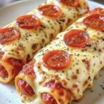 Panqueca Pizza com Salsicha e Queijo - Receita com Afeto