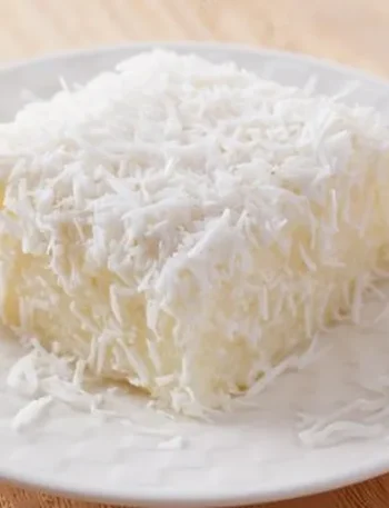 Bolo de coco gelado - receita com afeto