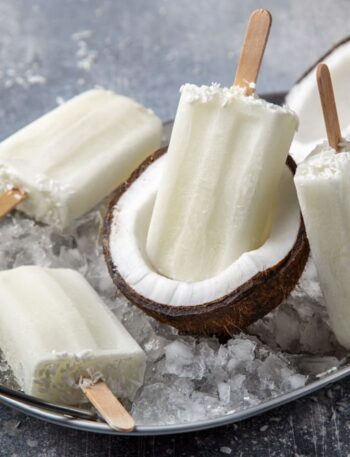 Picolé de coco com apenas 3 ingredientes - receita com afeto